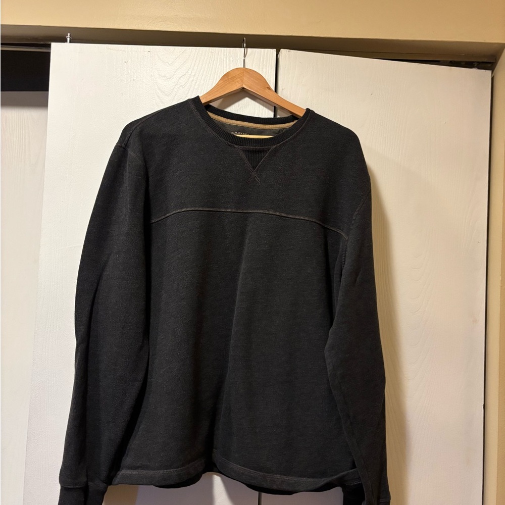 G.H. Bass & Co. Men's Black Crewneck Sweatshirt with Chest Seam
